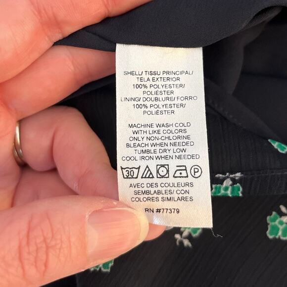 Ann Taylor Womens Shamrock Button Up Short Sleeve Blouse Navy Size Large NWT - Picture 4 of 6